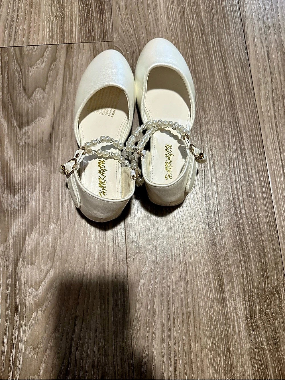 Nina Kids White Dress Shoes Like New